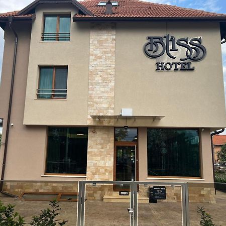 Хотел Bliss Kazichene Ngoại thất bức ảnh